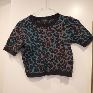Romeo & Juliet Couture Lepard Crop Top in Size Small